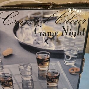 Crystal Clear Game Night Tic Tac Toe Game 9 Shot Glass EUC IN BOX